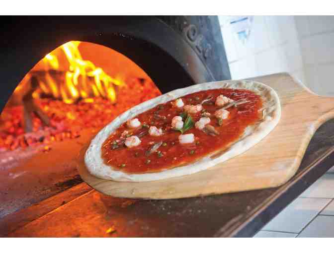 800 Degree Pizza: $50 Gift Card