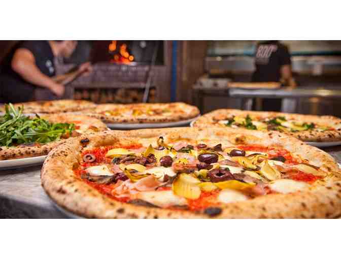 800 Degrees Pizza: $50 Gift Card
