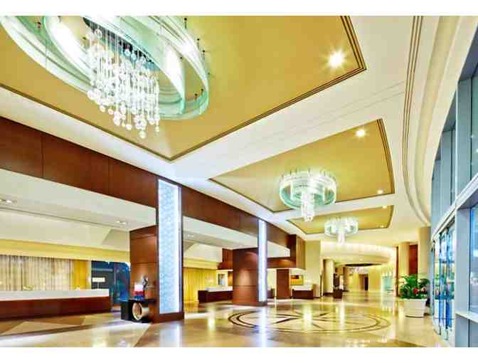 San Diego Getaway: 2-night stay at the Marriott Marquis & Dinner