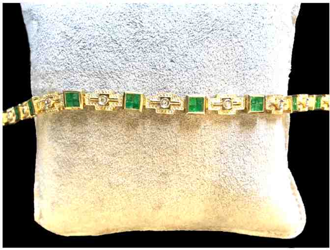 Emerald & Diamond Bracelet, Set in 14K Yellow Gold