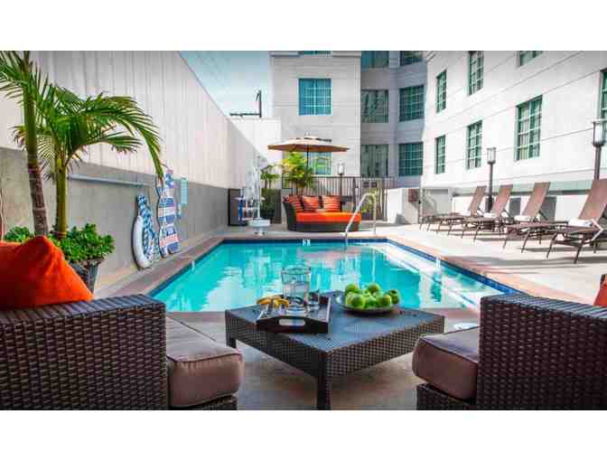 The Orlando Hotel: Mother / Daughter Getaway, American Girl Package