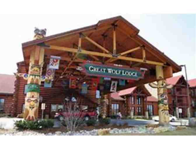 Great Wolf Lodge-1 night stay, 4 waterpark passes, $319 gift card. Kansas City, MO.