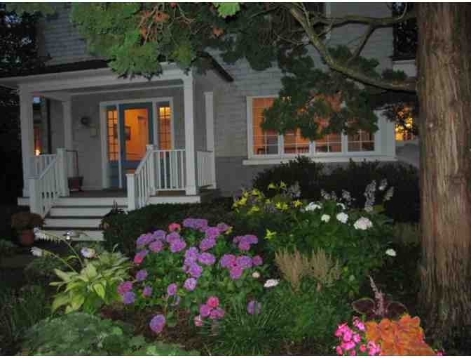 Weekend in Queen Anne Victorian on the Connecticut Shore