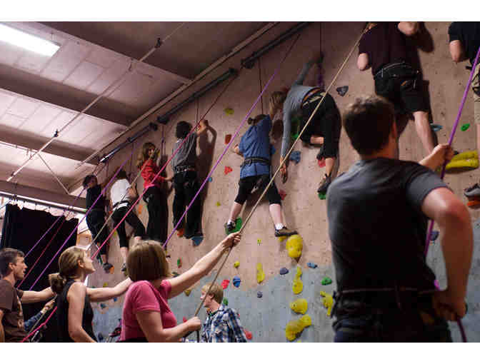 Learn the Ropes at Brooklyn Boulders