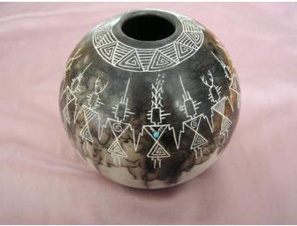 Acoma Horsehair Pottery by Irvin J. Louis (Acoma)