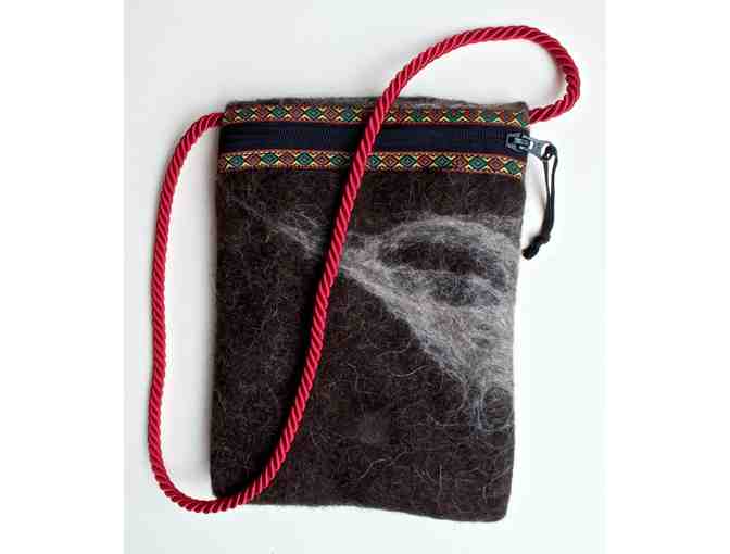 La Bolsita from Lana Dura Fibers - Swanky iPad sized Navajo-Churro wool shoulderbag