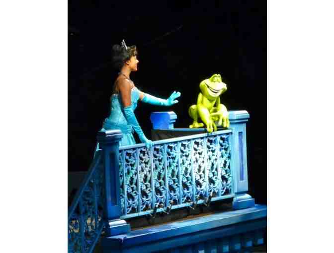 Let's Celebrate Party in Staples Center Luxury Suite for Disney on Ice: Dare to Dream - Photo 3