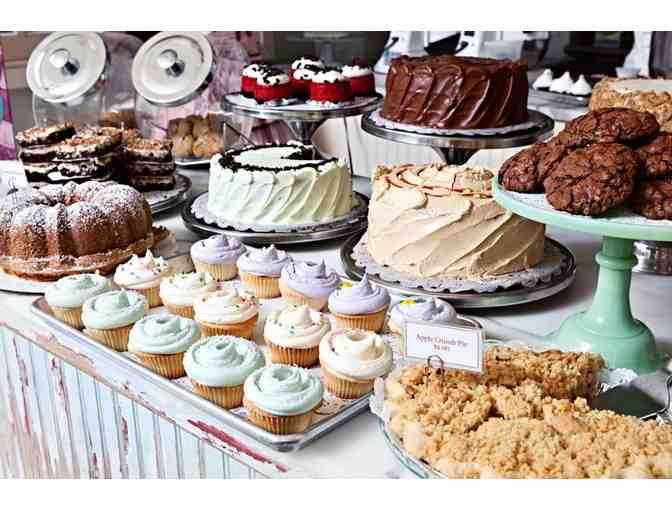 2 Dozen Cupcakes - Magonolia Bakery - Photo 2