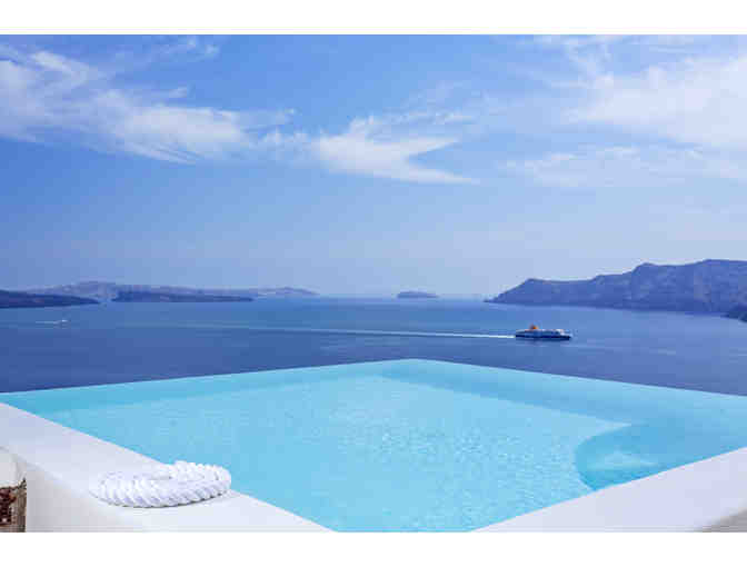 CANAVES OIA SUITS- SANTORINI, Greece