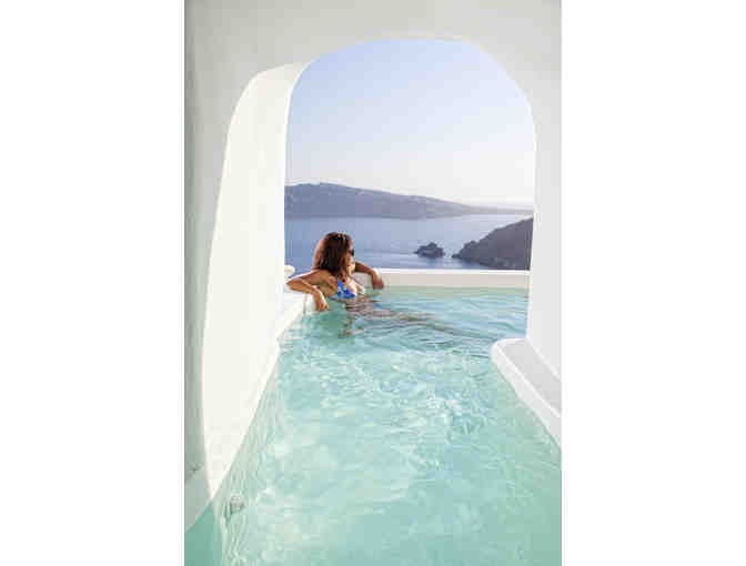 CANAVES OIA SUITS- SANTORINI, Greece