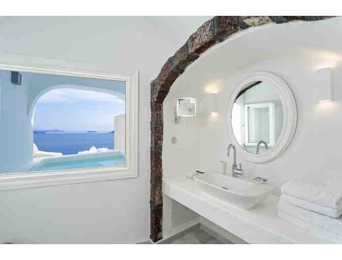 CANAVES OIA SUITS- SANTORINI, Greece