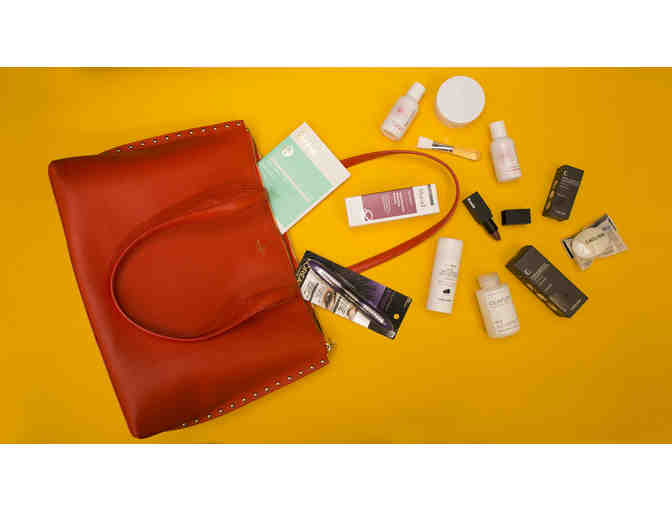 2018 Golden Globes Gift Bag (Women)