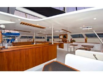 Alii Nui - Sunset Sail for 2