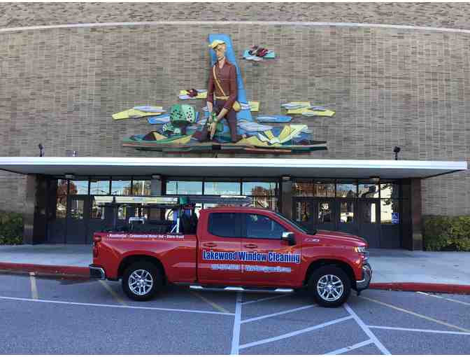 Lakewood Window Cleaning Gift Set