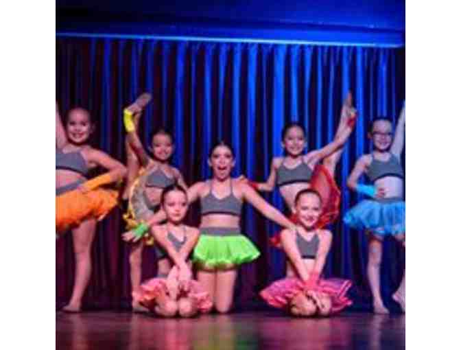 One Month of Dance Instruction (2 Classes per Week); Elevate Dance Studio; Costa Rica