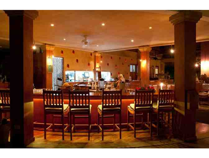 2 Night Stay at Hotel Capitan Suizo Including Breakfast; Tamarindo, Guanacaste