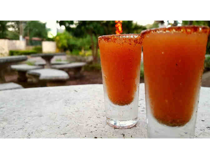 Costa Rican Family Feast; A La Paz Party Event