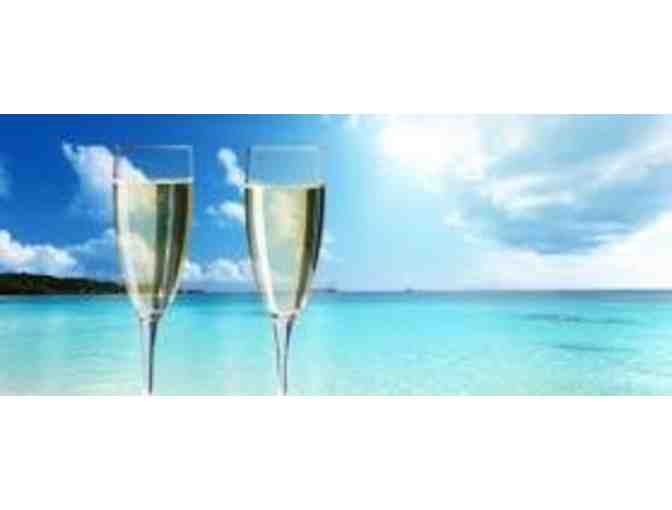 Lola's VIP Special Mother's Day Family Outing, Playa Avellena; A La Paz Party Event