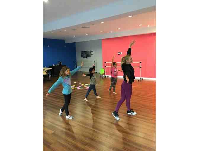 101 Dance Center - 4 Dance Classes - Ballet, Yoga, Hip-Hop, or Bellydance