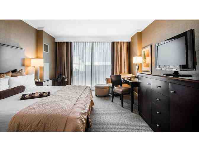 1 Weekend Night Stay and Breakfast for 2 at Omni Hotel Park West Dallas