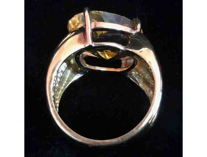 Gorgeous Citrine and Gold Ring
