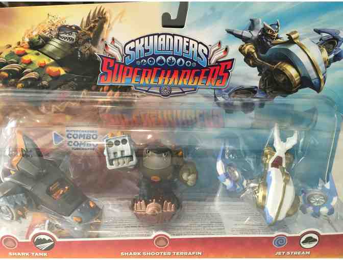 SKYLANDERS Superchargers Starter Pack for PS4 & 3-Pack
