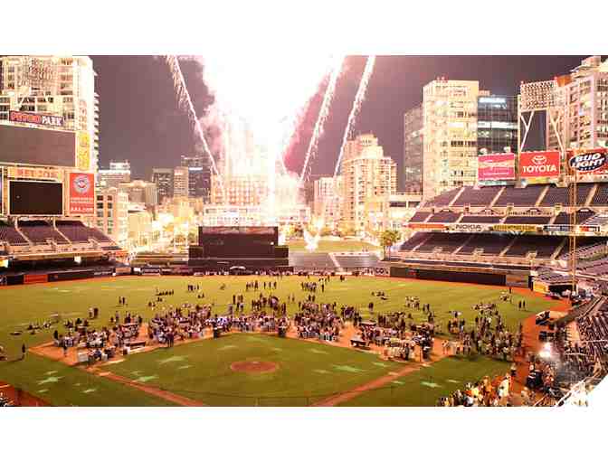 3 Night Stay in a gorgeous San Diego Condo Overlooking PETCO PARK
