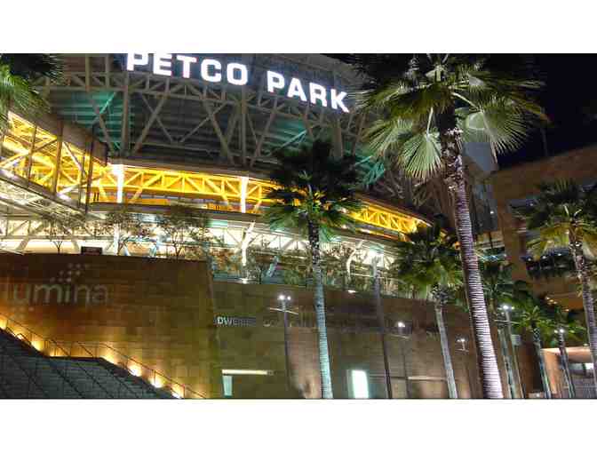 3 Night Stay in a gorgeous San Diego Condo Overlooking PETCO PARK