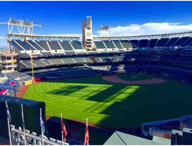 3 Night Stay in a gorgeous San Diego Condo Overlooking PETCO PARK