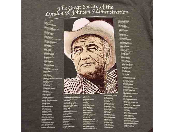 4 Tickets to the LBJ Presidential Library , book : Quotations of LBJ, Mug and T-shirt - Photo 6