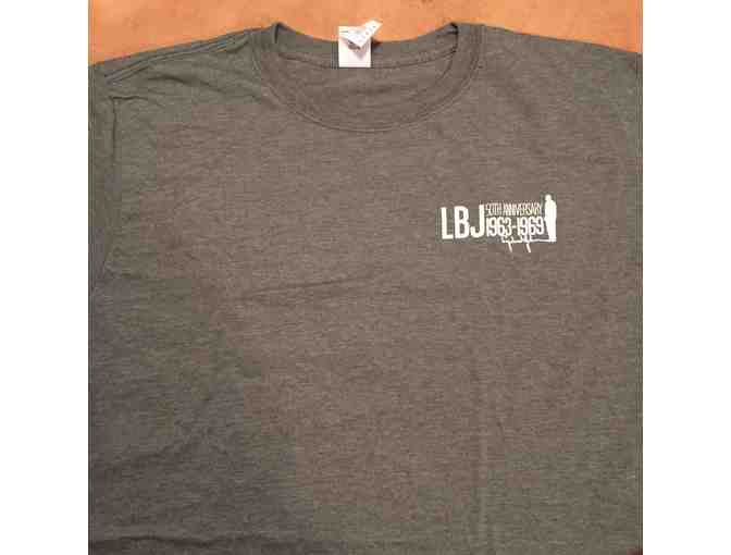 4 Tickets to the LBJ Presidential Library , book : Quotations of LBJ, Mug and T-shirt - Photo 5