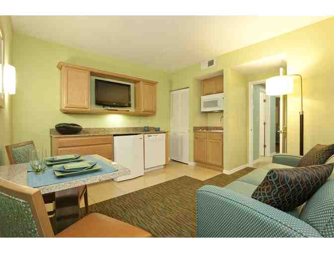 7 night stay in 1-bedroom Mini Suite at Star Island Resort in Kissimee, Florida (2/2)