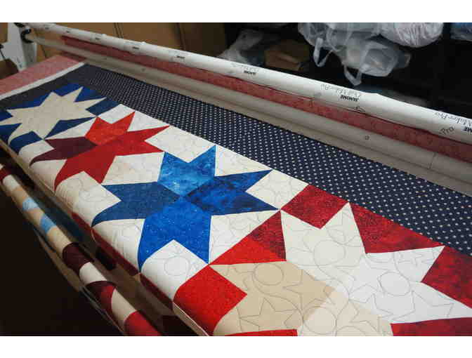 Quilt - Red, White and Blue Star Pattern - Full Size