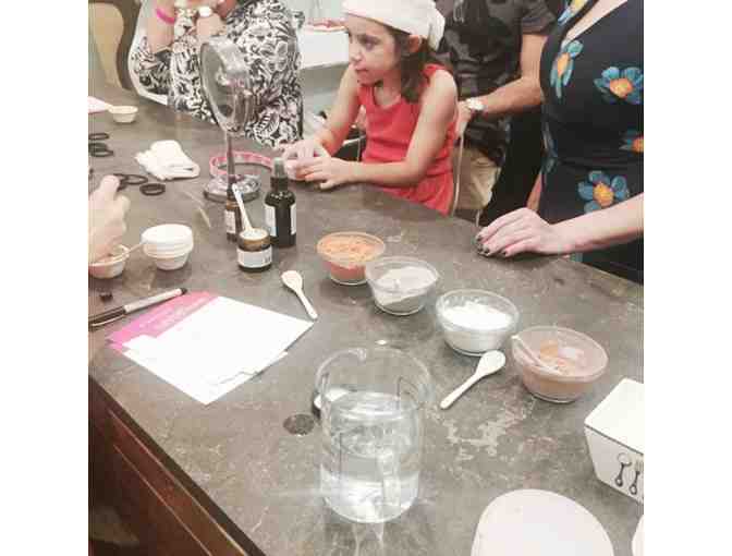 Face Cake Party at Savor Beauty & Spa