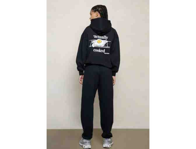 Sweatpants and Sweatshirt Set with Hat and Tote