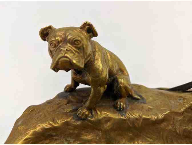 RARE Bulldog Collectible - VINtAGE Brass ashtray and cigar cutter