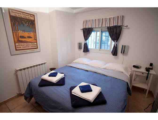 Jerusalem Holiday: 3 Nights in Baka Apartment and 1/2 Day Guided Tour