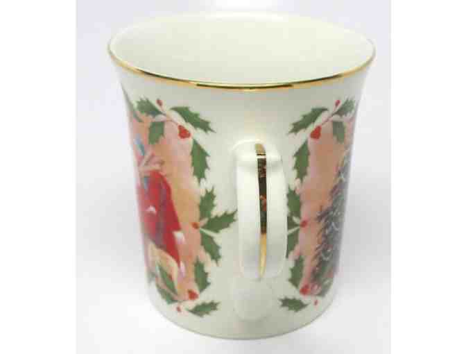 Lenox - Santa's Holiday Journey - Santa's Toyshop - Christmas / Holiday Mug