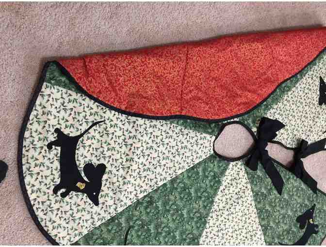 Handmade Quilted Dachshund Christmas Tree Skirt