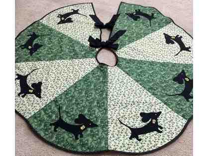 Handmade Quilted Dachshund Christmas Tree Skirt