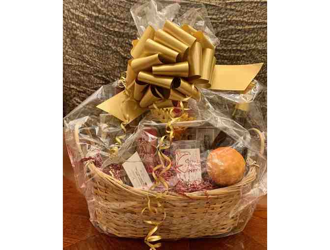 Cypress Bend Vineyards Gift Basket