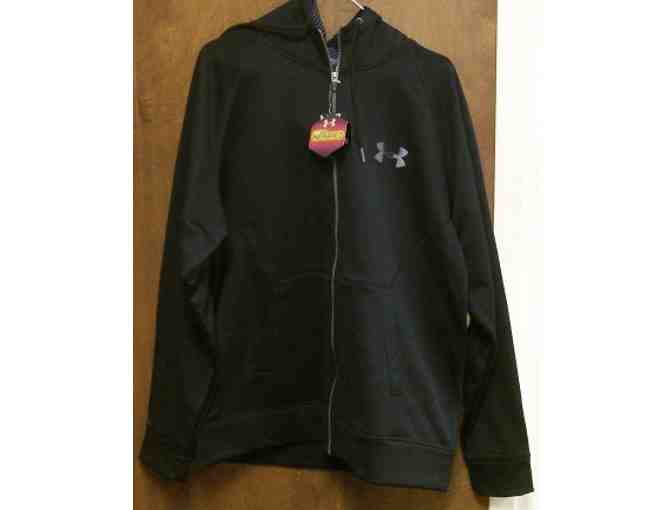 Men's Under Armour Cold Gear Sweatshirt with Hood and a Gray Under Armour Backpack