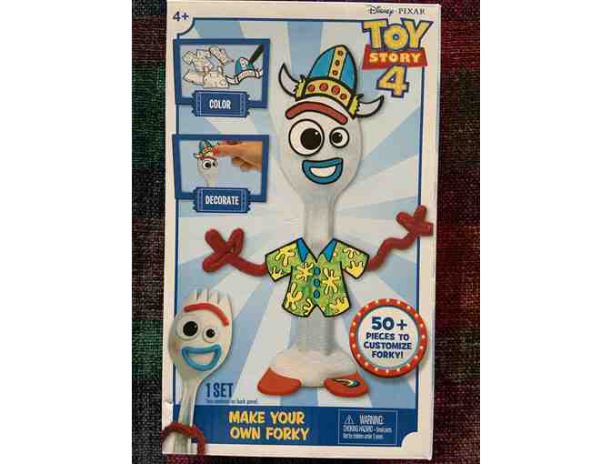 003. Toy Story 4 - make Your Own Forky - Photo 1