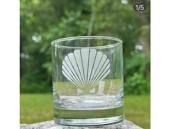 FOUR SHELL-THEMED GLASSES