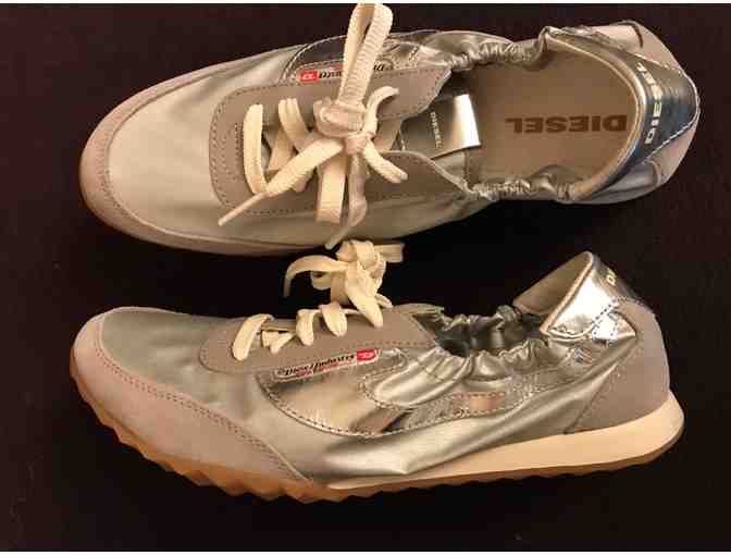 Diesel GirlKode Silver Sneakers Size 8.5 Women's