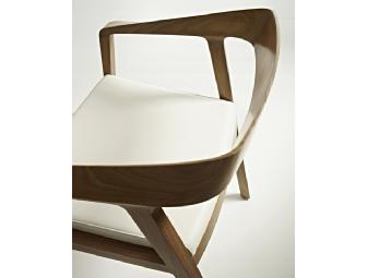 Geiger International: Full Twist Guest Chair