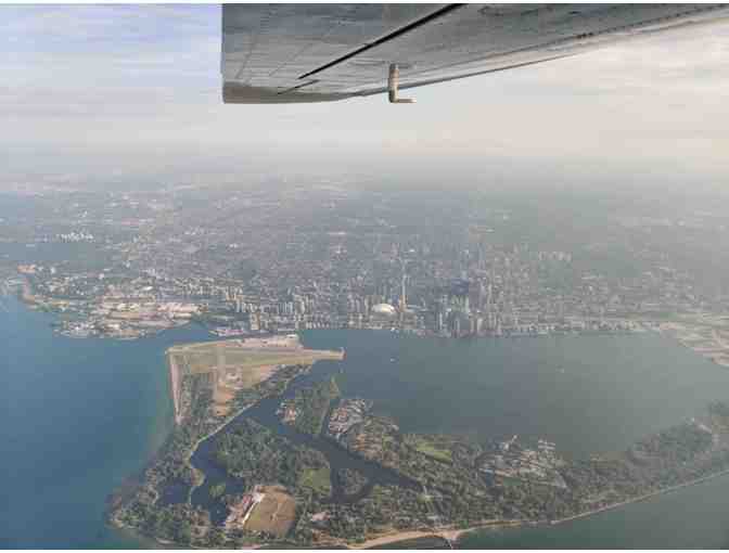 City of Toronto Scenic Tour Flight