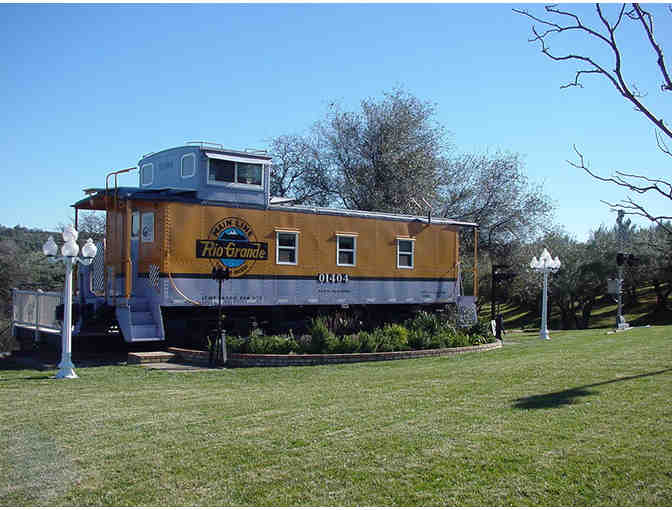 Lodestar Farms: 1 Night Stay at the Caboose