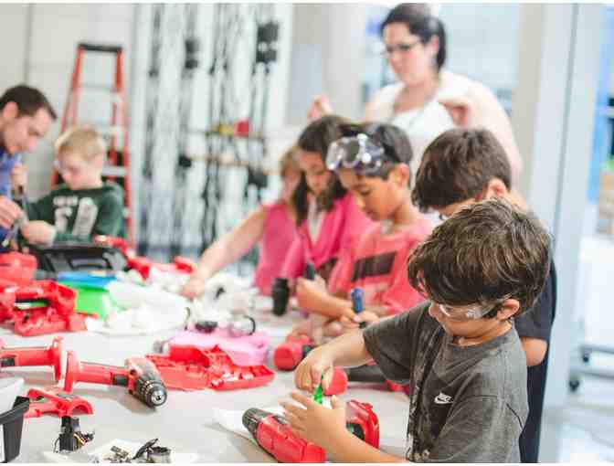 Fund A Need: Madrona's New MAKERSPACE!