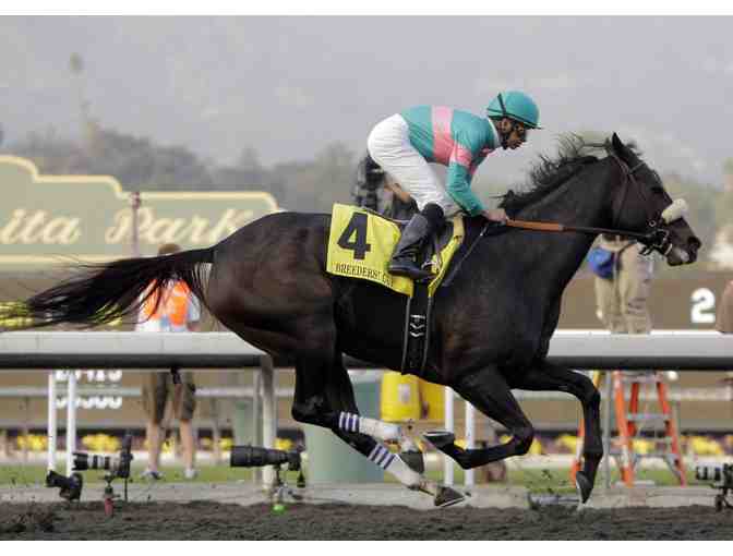 Santa Anita Park: 4 Club House Admission and Valet Parking